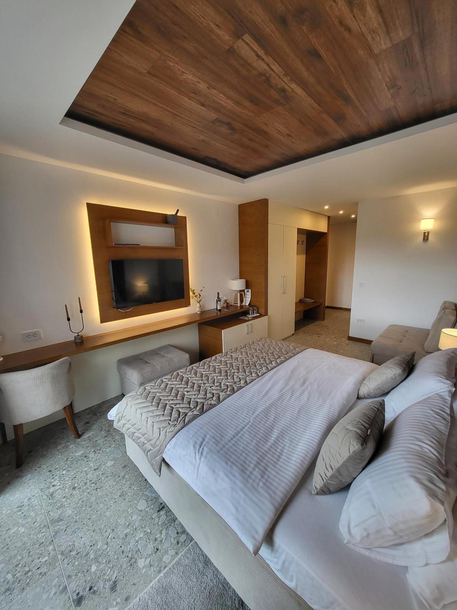 Apartmani Tarsko Jezero Zaovine Exterior foto